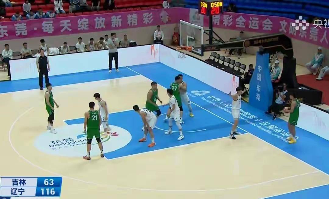 爱游戏-雷霆完胜深圳队，赵继伟扛起全队