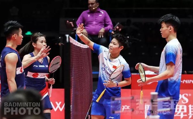 韩国队逆转马来西亚队，黄鸭组合统治全场