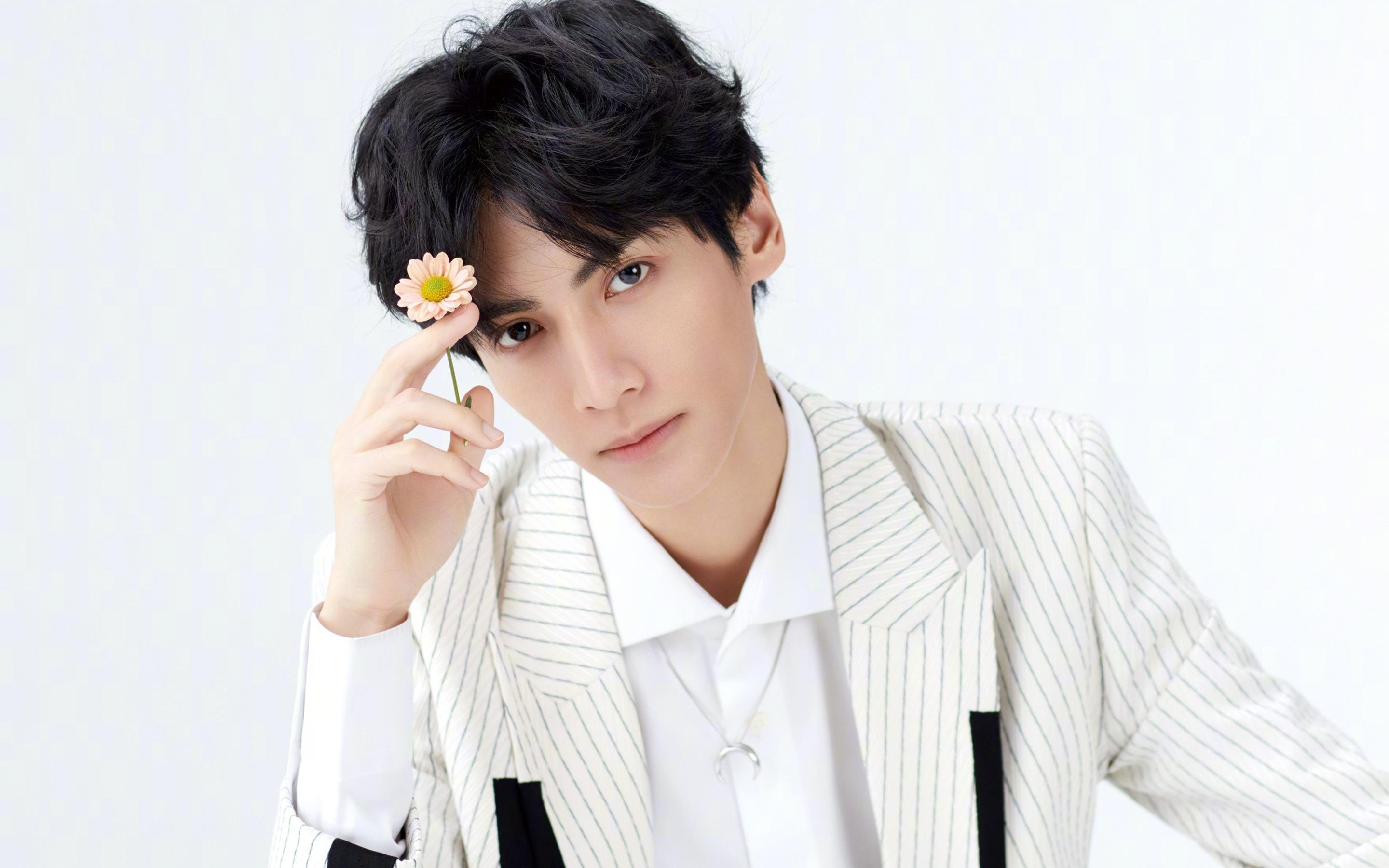 今夜属于卡瓦哈尔！一传一射定乾坤，那不勒斯主场粉碎安科纳，继续领跑意甲